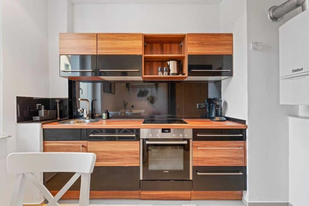 3-Zimmer-Wohnung In 莱昂贝格 外观 照片